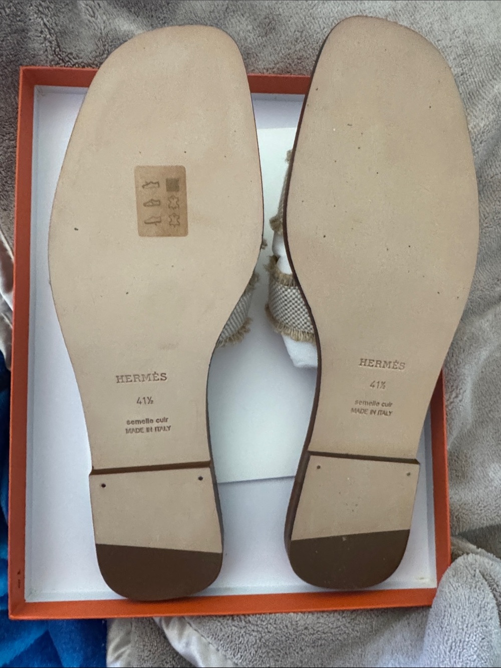 Hermes Oran Sandals - Picture 3 of 4